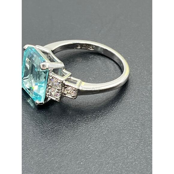 Designer Sterling Silver Emerald Cut Stimulated Blue CZ Stone Solitaire Ring 8.5 - Picture 10 of 13